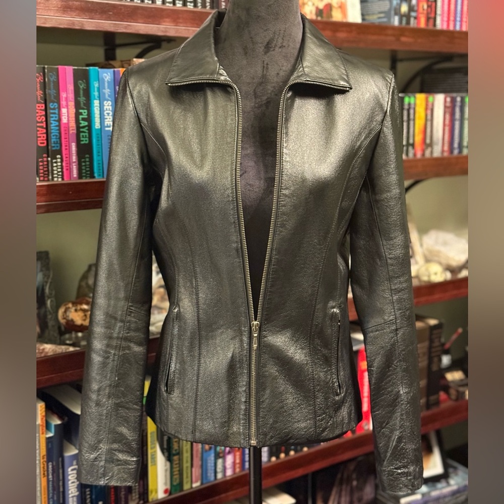 Wilsons Leather Women's Sleek Black Jacket